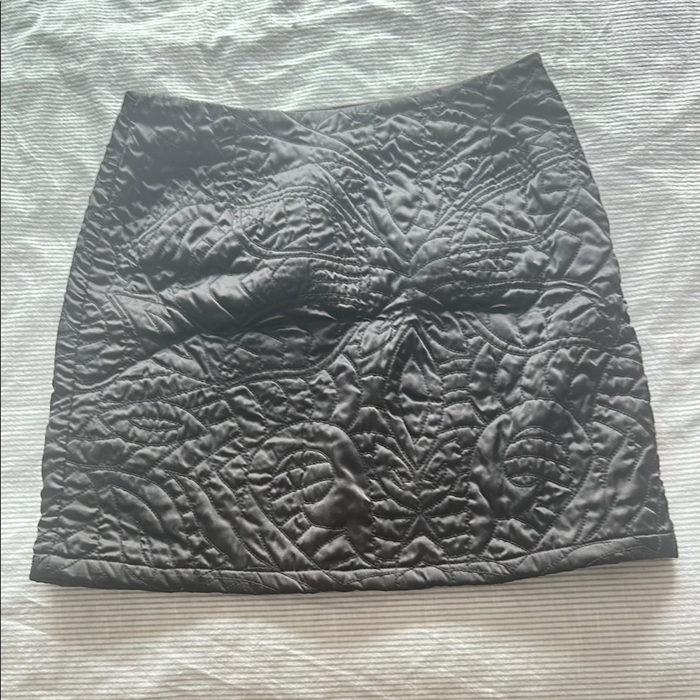 Chic Black Quilted Mini Skirt